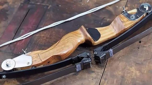 用弹簧怎样制作弓箭截图3