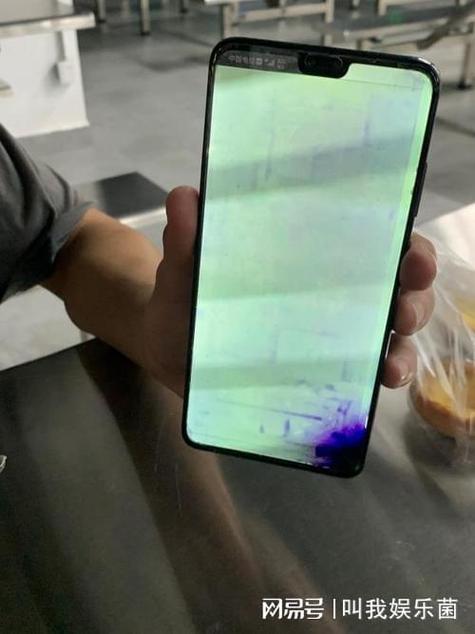 手机进水屏幕没反应