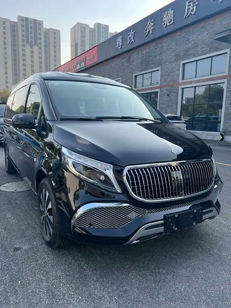 奔驰商务车7座最新款价格