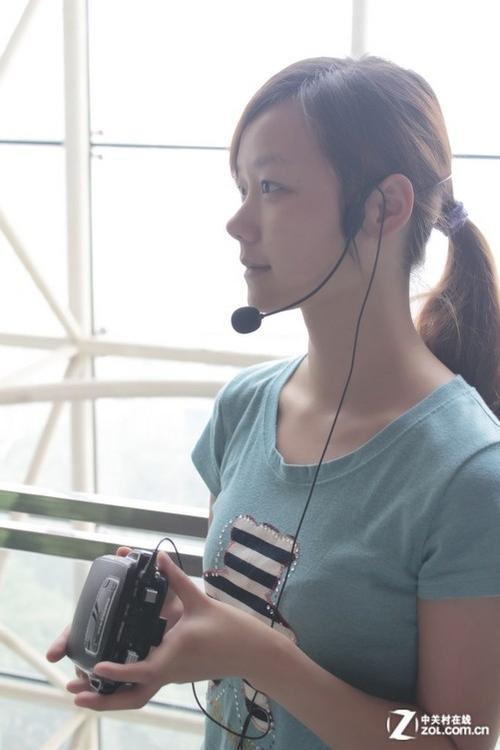 扩音器佩戴视频