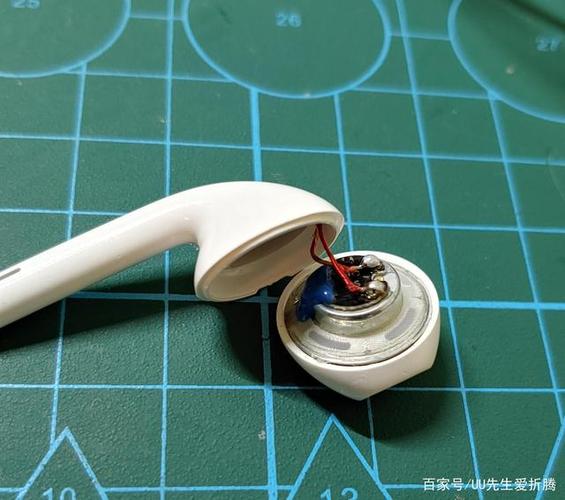 苹果11自带耳机吗