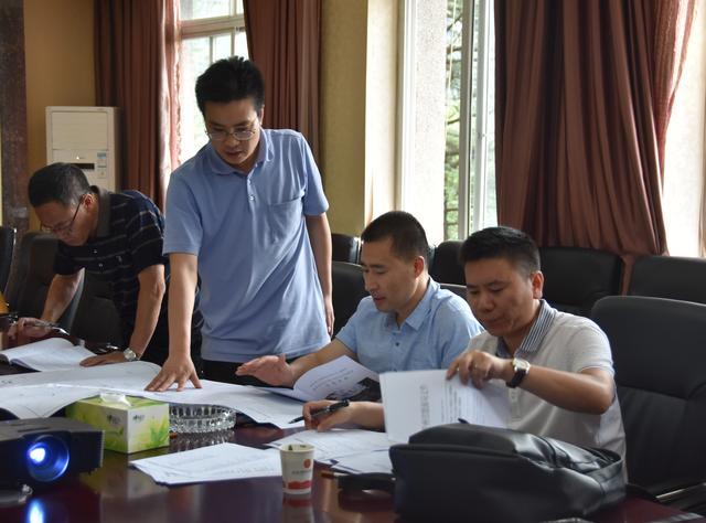 清远胡杰锋的任职经历和荣誉与成就