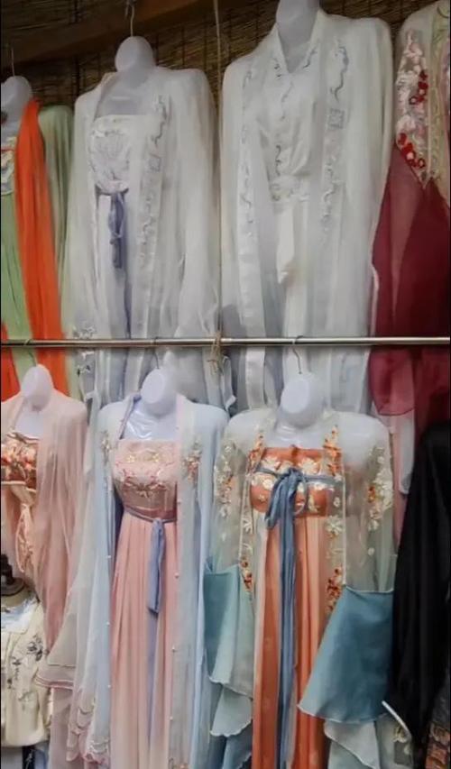 有专门卖汉服的平台吗