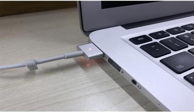 macbookpro黑屏不能唤醒