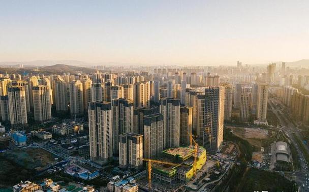 靠基建拉动经济后果