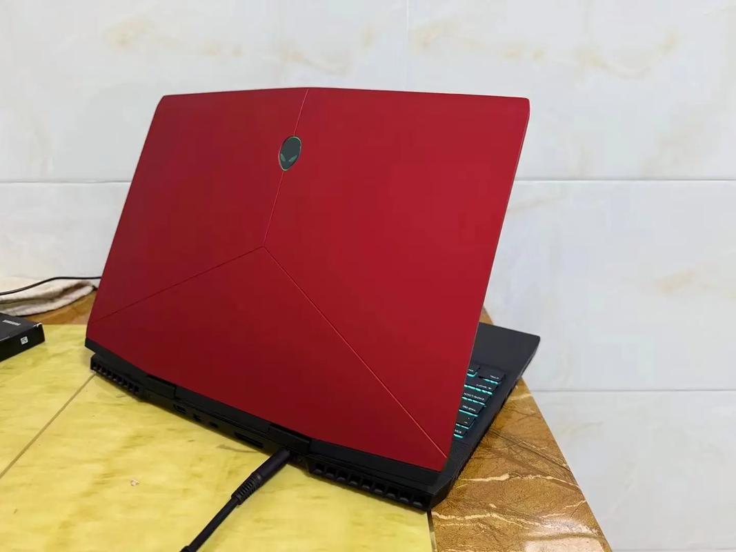 m151525yu-xin