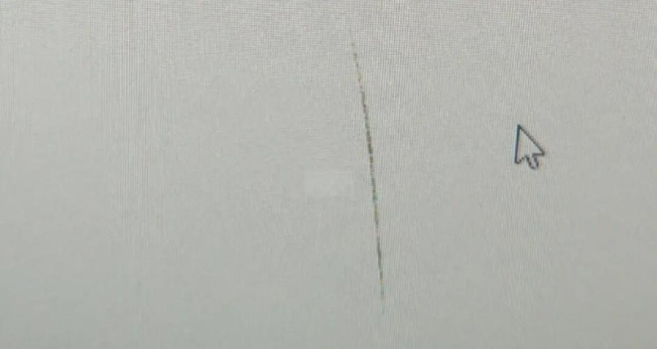电脑屏幕有划痕怎么修复