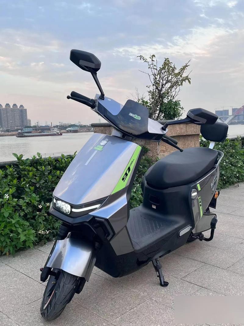 电动车有日行灯好不好
