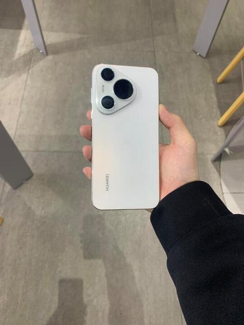 华为晚上拍照是白色的