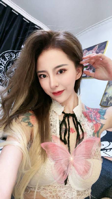 网红戚佳丽的视频内容