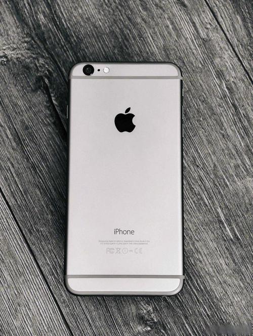 2015年出的iphone几