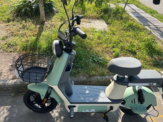 五星钻豹电动车怎么连接手机