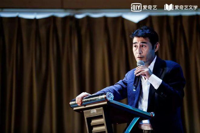 深夜正能量你会回来感谢我的导演截图2