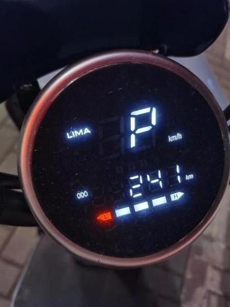 电动车电量总是显示满的