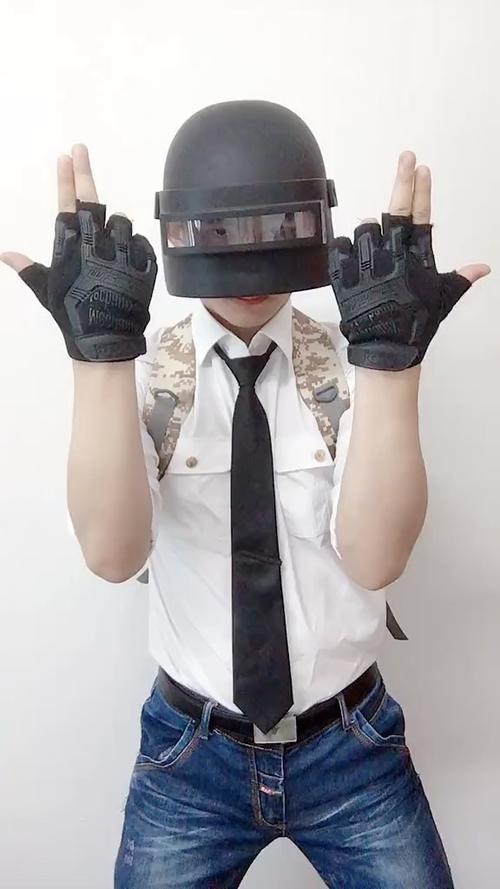 吃鸡的动作怎么展示