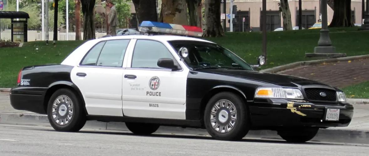 合法改装美国警车