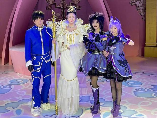 综穿小魔仙