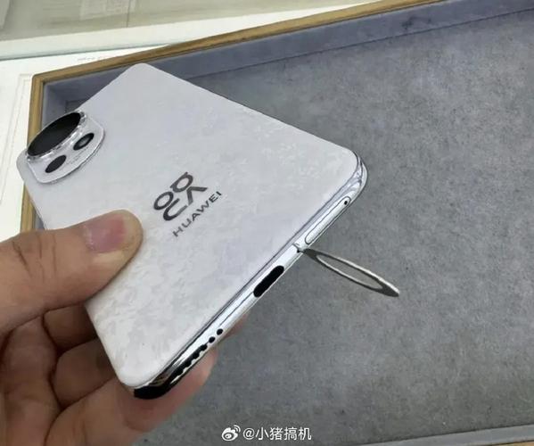 卡针插到听筒里面了