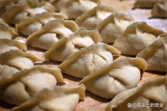 包子和饺子的视频