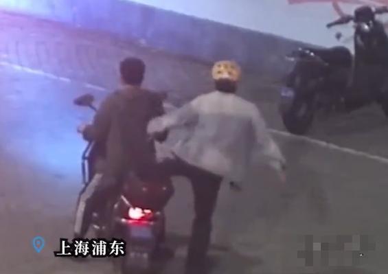偷电瓶车2000元判多久