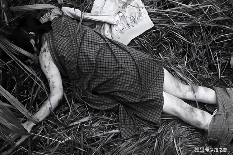 美女死亡被摆尸视频大全