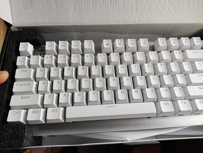 机械键盘背光灯不亮了怎么办