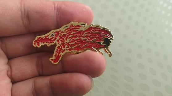 csgo实体徽章在哪购买