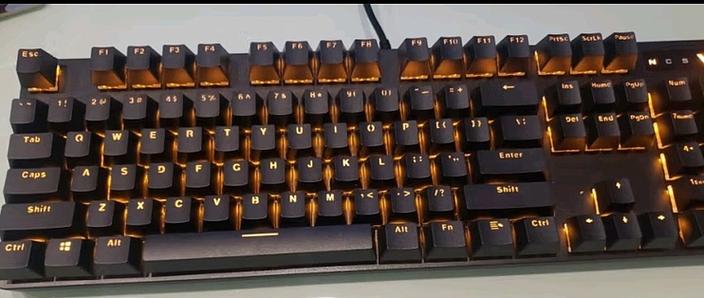 电脑背光键盘好还是不背光的好