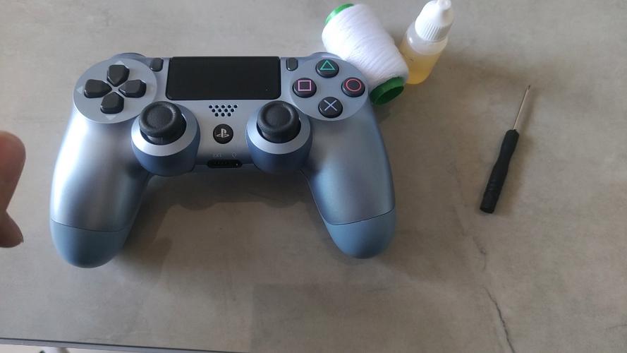 ps4手柄震动坏了