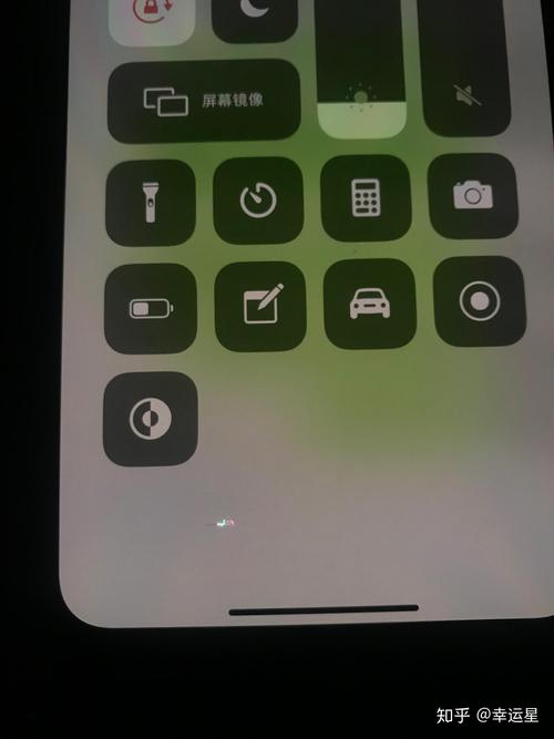 iphonex摔了后有绿色边