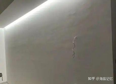 墙布出现黑影最简单三个步骤