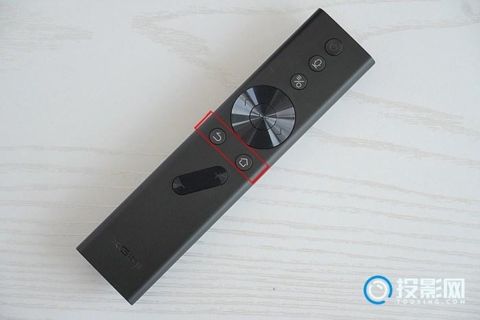 极米投影仪声音怎么调