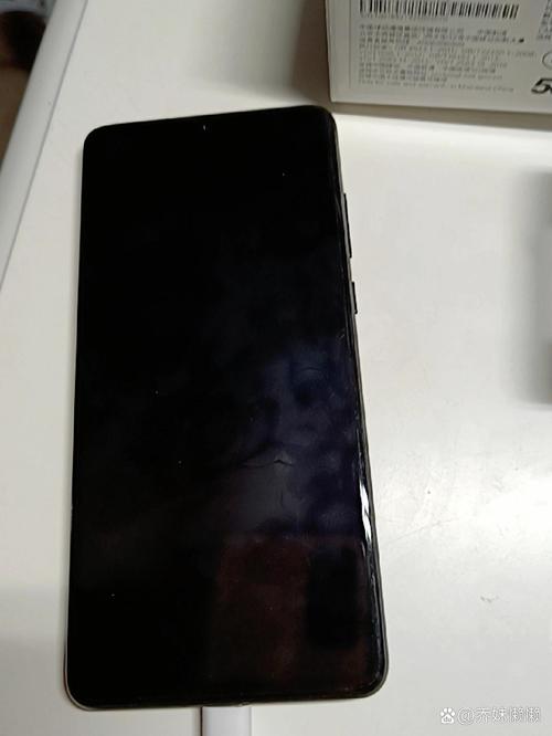 华为手机如何黑屏拍照