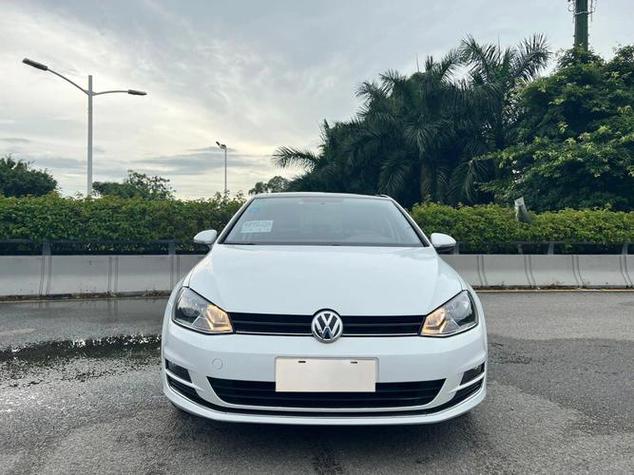 高尔夫汽车