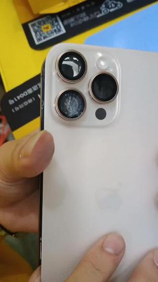 手机摔了后置摄像头模糊