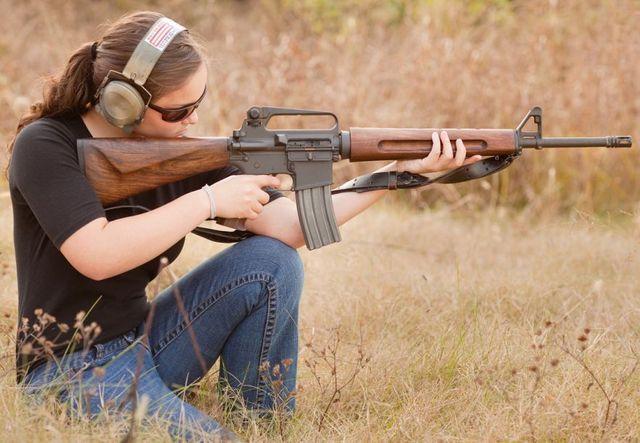 步枪射击姿势