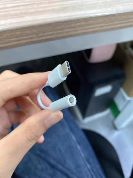 荣耀100pro可以插耳机线吗