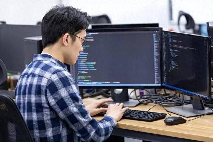 计算机行业饱和了吗