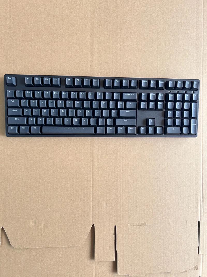 机械键盘轴体松动