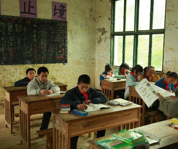 以前乡村电教室哪里来的网
