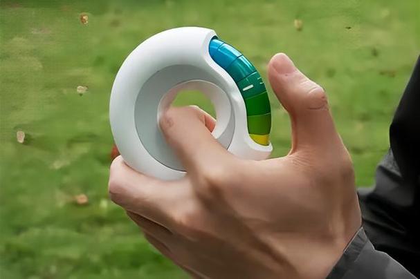盲人触摸颜色