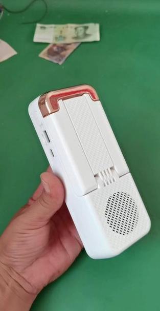 蓝牙耳机充电仓是干嘛用的