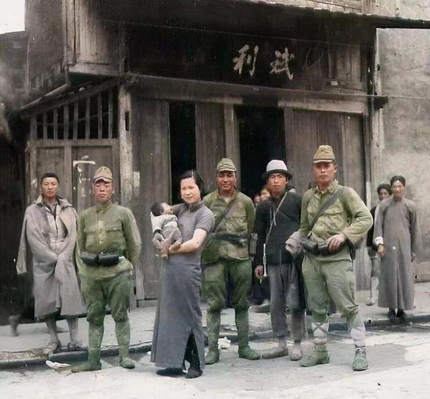 日军笑容老照片