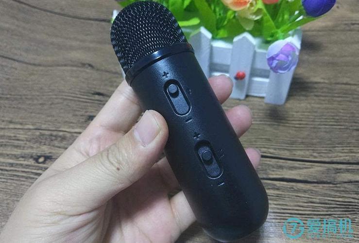 唱吧声音太小怎么回事