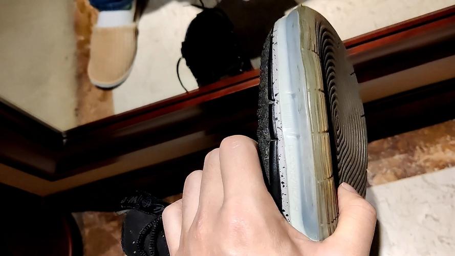 气垫爆了是什么感觉
