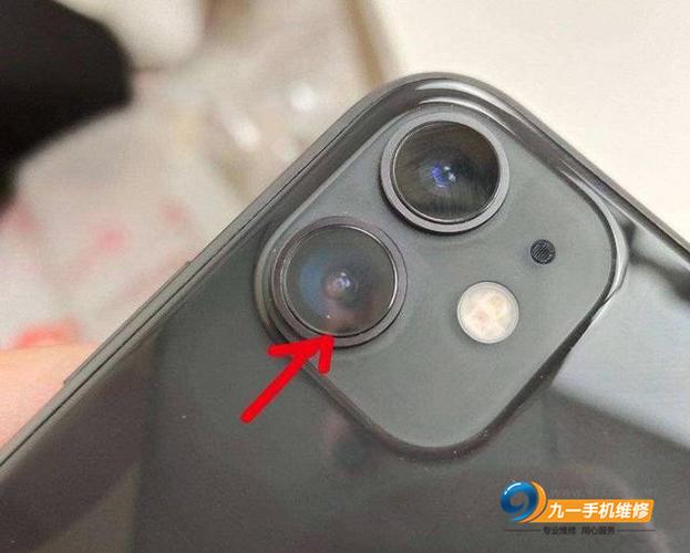 新手机摄像头进灰正常吗