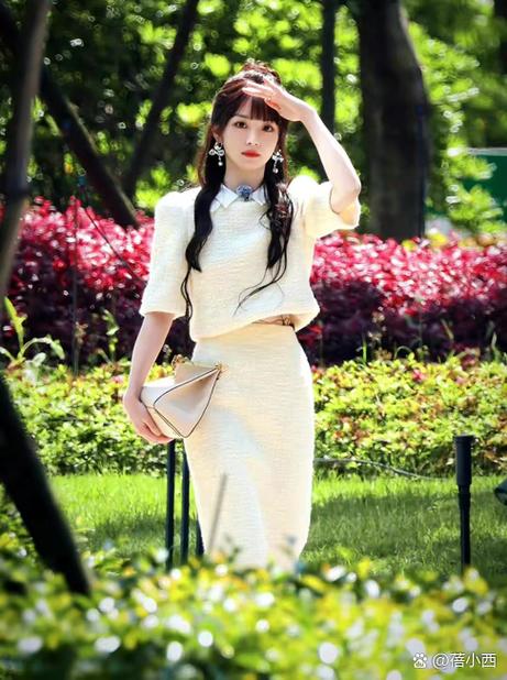 人家夸你少女感十足,你该怎么回人家