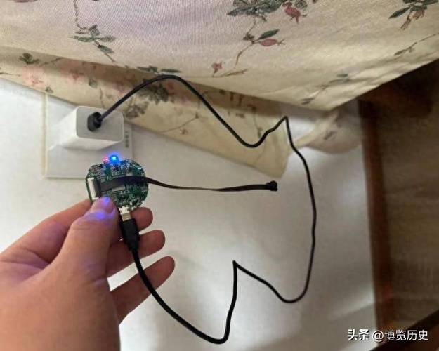 针扎摄像头充电注意事项
