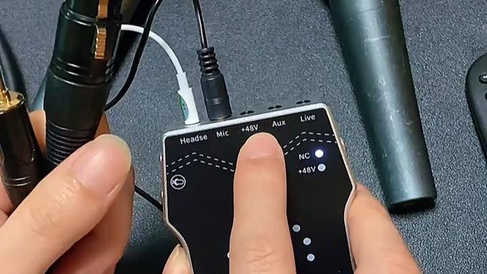 so8声卡如何连接电容麦