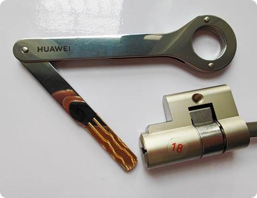 华为手机家门钥匙